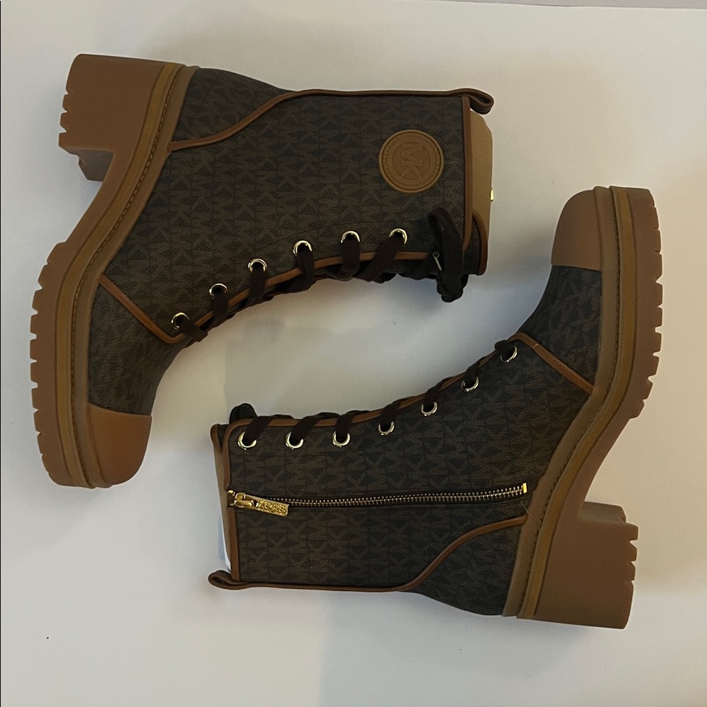 Michael Kors Corey mini MK logo boots, Luxe, brown - Picture 6 of 11